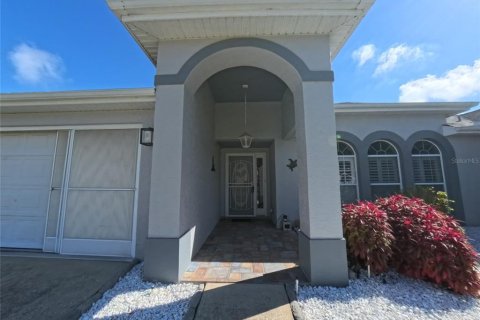 House in Ocala, Florida 2 bedrooms, 147.44 sq.m. № 2347717 - photo 4