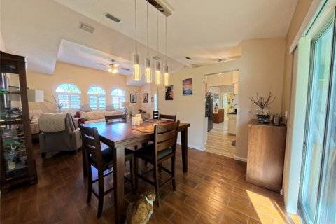 House in Ocala, Florida 2 bedrooms, 147.44 sq.m. № 2347717 - photo 10