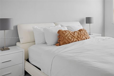 Copropriété à louer à Miami, Floride: 2 chambres, 103.21 m2 № 2018317 - photo 4