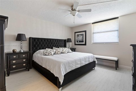 Condo in Boca Raton, Florida, 1 bedroom  № 1705119 - photo 22