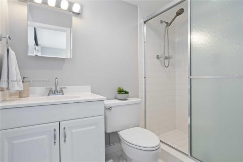 Condo in Boca Raton, Florida, 1 bedroom  № 1705119 - photo 20