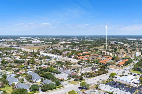 Condo in Boca Raton, Florida, 1 bedroom  № 1705119 - photo 7