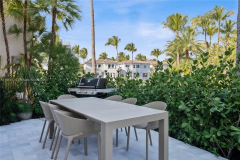 Villa ou maison à vendre à Aventura, Floride: 4 chambres, 219.34 m2 № 1845849 - photo 10
