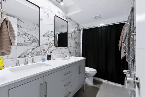 Immobilier commercial à vendre à Largo, Floride: 4 chambres, 190.73 m2 № 2419713 - photo 15