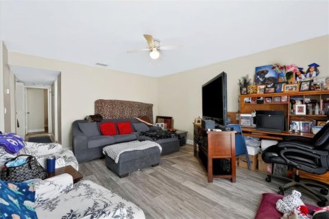 Immobilier commercial à vendre à Largo, Floride: 4 chambres, 190.73 m2 № 2419713 - photo 24