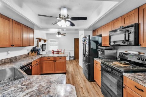 Villa ou maison à vendre à Spring Hill, Floride: 4 chambres, 152.17 m2 № 2107642 - photo 15