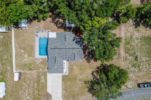 Villa ou maison à vendre à Spring Hill, Floride: 4 chambres, 152.17 m2 № 2107642 - photo 4