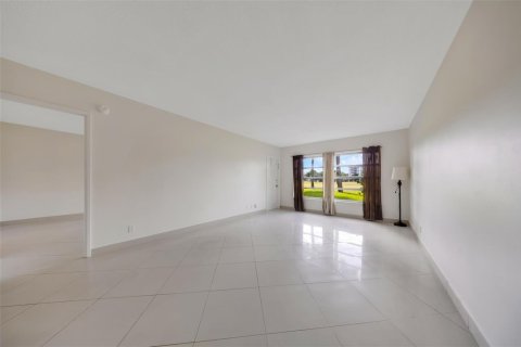 Купить кондоминиум в Помпано-Бич, Флорида 3 комнаты, 83.61м2, № 2085054 - фото 7
