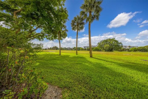 Купить кондоминиум в Помпано-Бич, Флорида 3 комнаты, 83.61м2, № 2085054 - фото 21