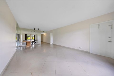 Купить кондоминиум в Помпано-Бич, Флорида 3 комнаты, 83.61м2, № 2085054 - фото 8