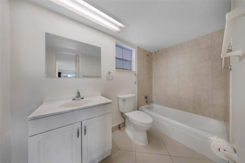 Купить кондоминиум в Помпано-Бич, Флорида 3 комнаты, 83.61м2, № 2085054 - фото 18