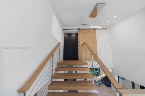 Casa en venta en Coral Gables, Florida, 4 dormitorios, 333.43 m2 № 2006434 - foto 20