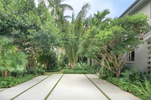 Купить виллу или дом в Корал-Гейблс, Флорида 4 спальни, 333.43м2, № 2006434 - фото 3