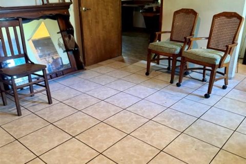 House in Ocala, Florida 3 bedrooms, 119.29 sq.m. № 1852531 - photo 7