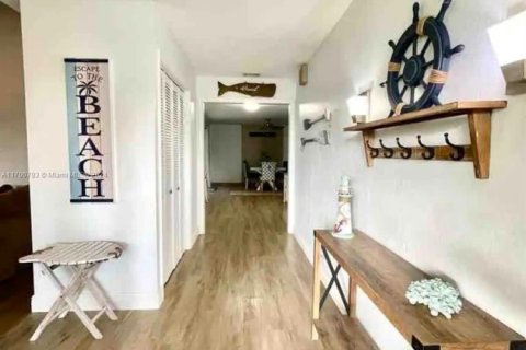 Снять в аренду виллу или дом в Бойнтон-Бич, Флорида 3 спальни, 205.41м2, № 1973377 - фото 4