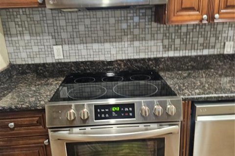 Casa en venta en Tampa, Florida, 3 dormitorios, 126.72 m2 № 1908755 - foto 15