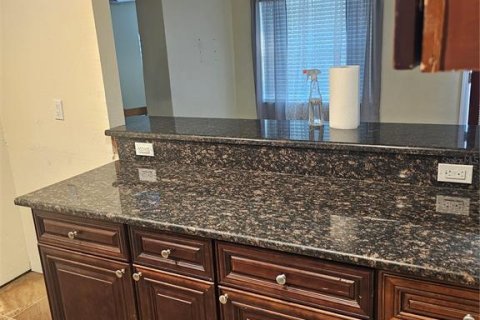 Casa en venta en Tampa, Florida, 3 dormitorios, 126.72 m2 № 1908755 - foto 12