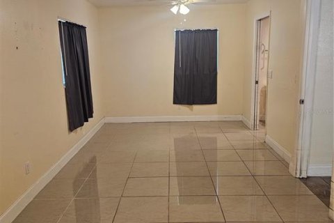 Casa en venta en Tampa, Florida, 3 dormitorios, 126.72 m2 № 1908755 - foto 24