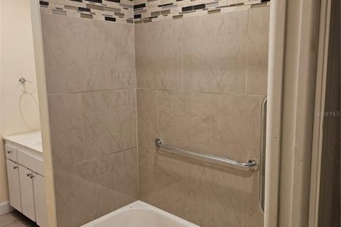 Casa en venta en Tampa, Florida, 3 dormitorios, 126.72 m2 № 1908755 - foto 20