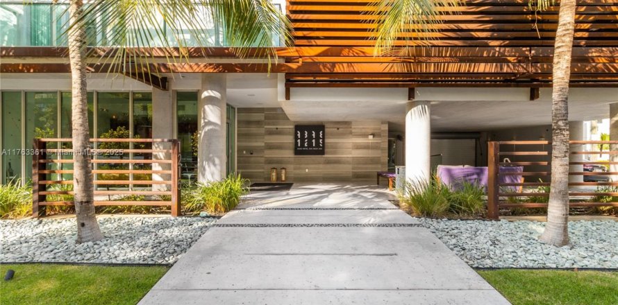 Condo in Miami Beach, Florida, 1 bedroom  № 1867273