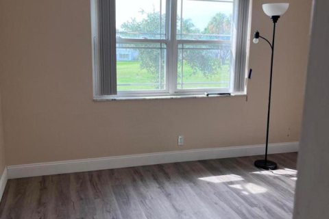 Copropriété à louer à Pompano Beach, Floride: 2 chambres, 76.64 m2 № 2305720 - photo 17