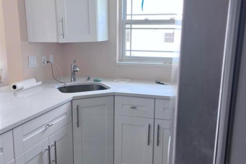 Copropriété à louer à Pompano Beach, Floride: 2 chambres, 76.64 m2 № 2305720 - photo 7