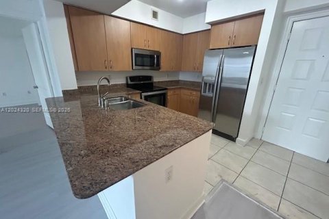 Condominio en alquiler en Hollywood, Florida, 2 dormitorios, 96.25 m2 № 2085827 - foto 6