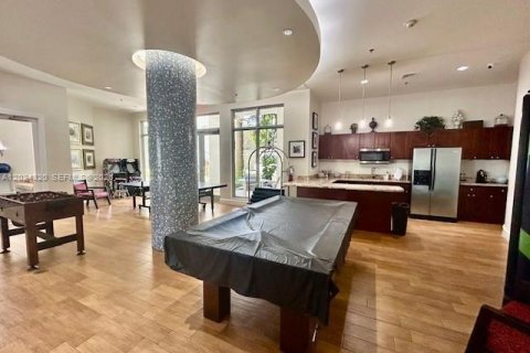 Condominio en alquiler en Hollywood, Florida, 2 dormitorios, 96.25 m2 № 2085827 - foto 19