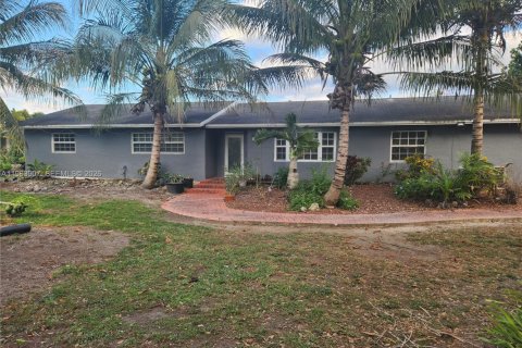 Casa en venta en Homestead, Florida, 3 dormitorios, 214.98 m2 № 2026865 - foto 4