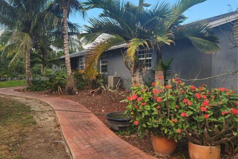 Casa en venta en Homestead, Florida, 3 dormitorios, 214.98 m2 № 2026865 - foto 5