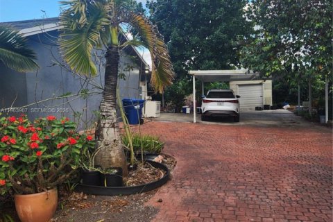 Casa en venta en Homestead, Florida, 3 dormitorios, 214.98 m2 № 2026865 - foto 6