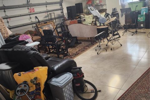 Casa en venta en Homestead, Florida, 3 dormitorios, 214.98 m2 № 2026865 - foto 12