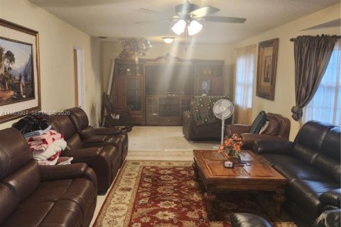 Casa en venta en Homestead, Florida, 3 dormitorios, 214.98 m2 № 2026865 - foto 10