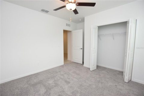 House in Lakeland, Florida 6 bedrooms, 308.99 sq.m. № 2384470 - photo 25