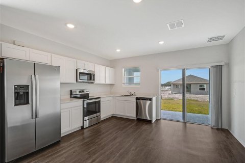 House in Parrish, Florida 2 bedrooms, 121.89 sq.m. № 2219905 - photo 6