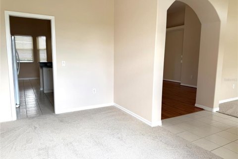 House in Davenport, Florida 4 bedrooms, 216.56 sq.m. № 1845398 - photo 7