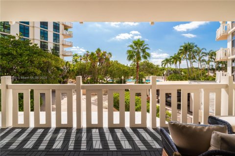 Condo in Key Biscayne, Florida, 3 bedrooms № 1966563 - photo 16