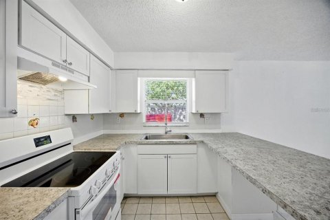 Appartement à louer à Clearwater, Floride: 2 chambres, 93.65 m2 № 2416735 - photo 14