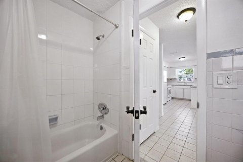 Appartement à louer à Clearwater, Floride: 2 chambres, 93.65 m2 № 2416735 - photo 18