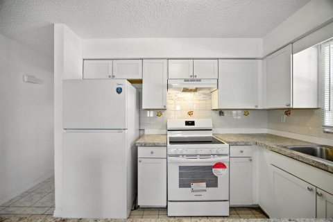 Appartement à louer à Clearwater, Floride: 2 chambres, 93.65 m2 № 2416735 - photo 15