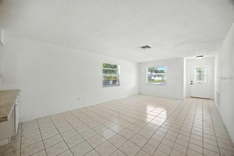 Appartement à louer à Clearwater, Floride: 2 chambres, 93.65 m2 № 2416735 - photo 11
