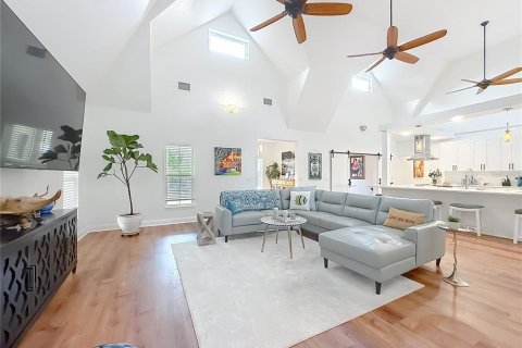 Casa en venta en Crystal River, Florida, 4 dormitorios, 248.7 m2 № 2234789 - foto 12