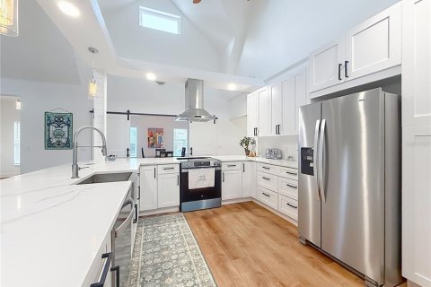 Casa en venta en Crystal River, Florida, 4 dormitorios, 248.7 m2 № 2234789 - foto 18