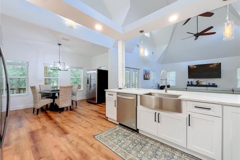 Casa en venta en Crystal River, Florida, 4 dormitorios, 248.7 m2 № 2234789 - foto 23