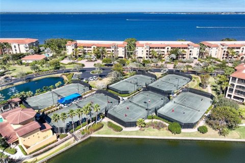 Copropriété à louer à Punta Gorda, Floride: 3 chambres, 217.21 m2 № 1420799 - photo 2