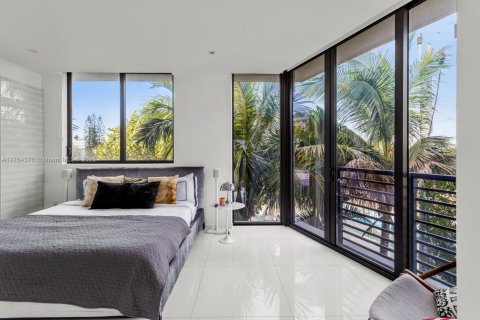 Adosado en venta en Bay Harbor Islands, Florida, 4 dormitorios, 245.35 m2 № 1706806 - foto 22