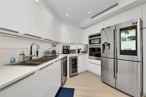 Copropriété à vendre à North Bay Village, Floride: 2 chambres, 136.57 m2 № 2352974 - photo 20