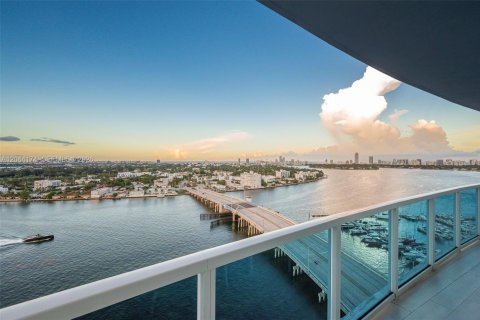 Copropriété à vendre à North Bay Village, Floride: 2 chambres, 136.57 m2 № 2352974 - photo 3