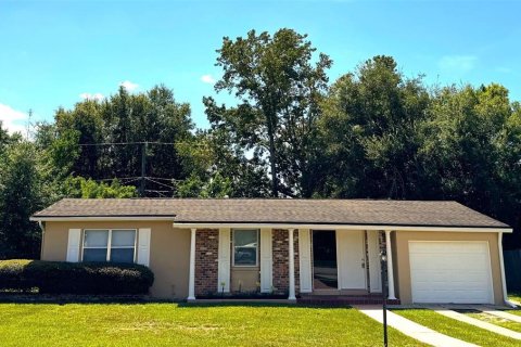 Villa ou maison à Deltona, Floride 3 chambres, 92.9 m2 № 2339652