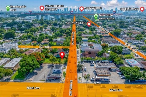 Propiedad comercial en venta en Miami, Florida № 1980552 - foto 10